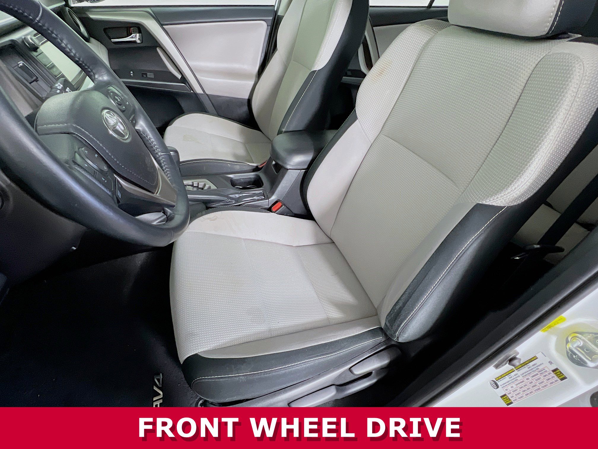2018 Toyota RAV4 XLE photo 3