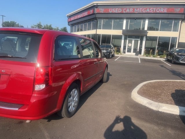 Used 2015 Dodge Grand Caravan American Value Package with VIN 2C4RDGBG6FR613656 for sale in Batavia, OH