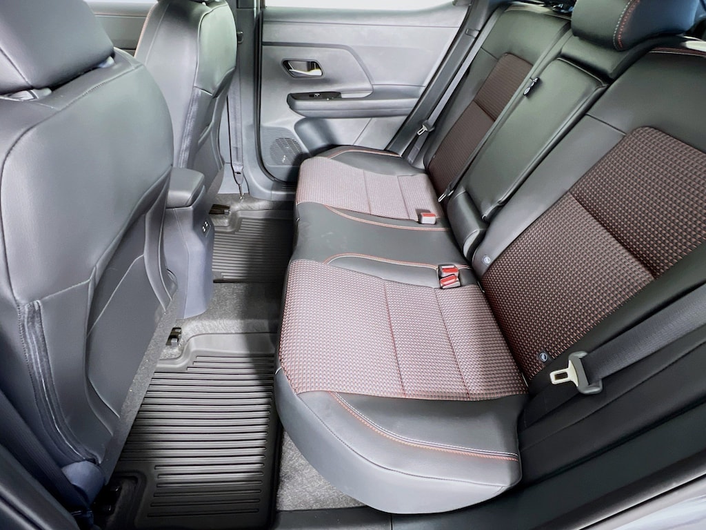 New 2026 Nissan Kicks SR SUV