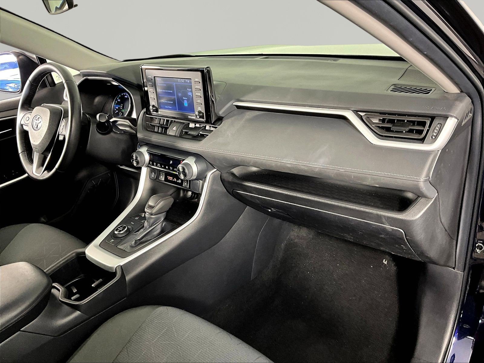 2022 Toyota RAV4 XLE - Photo 26