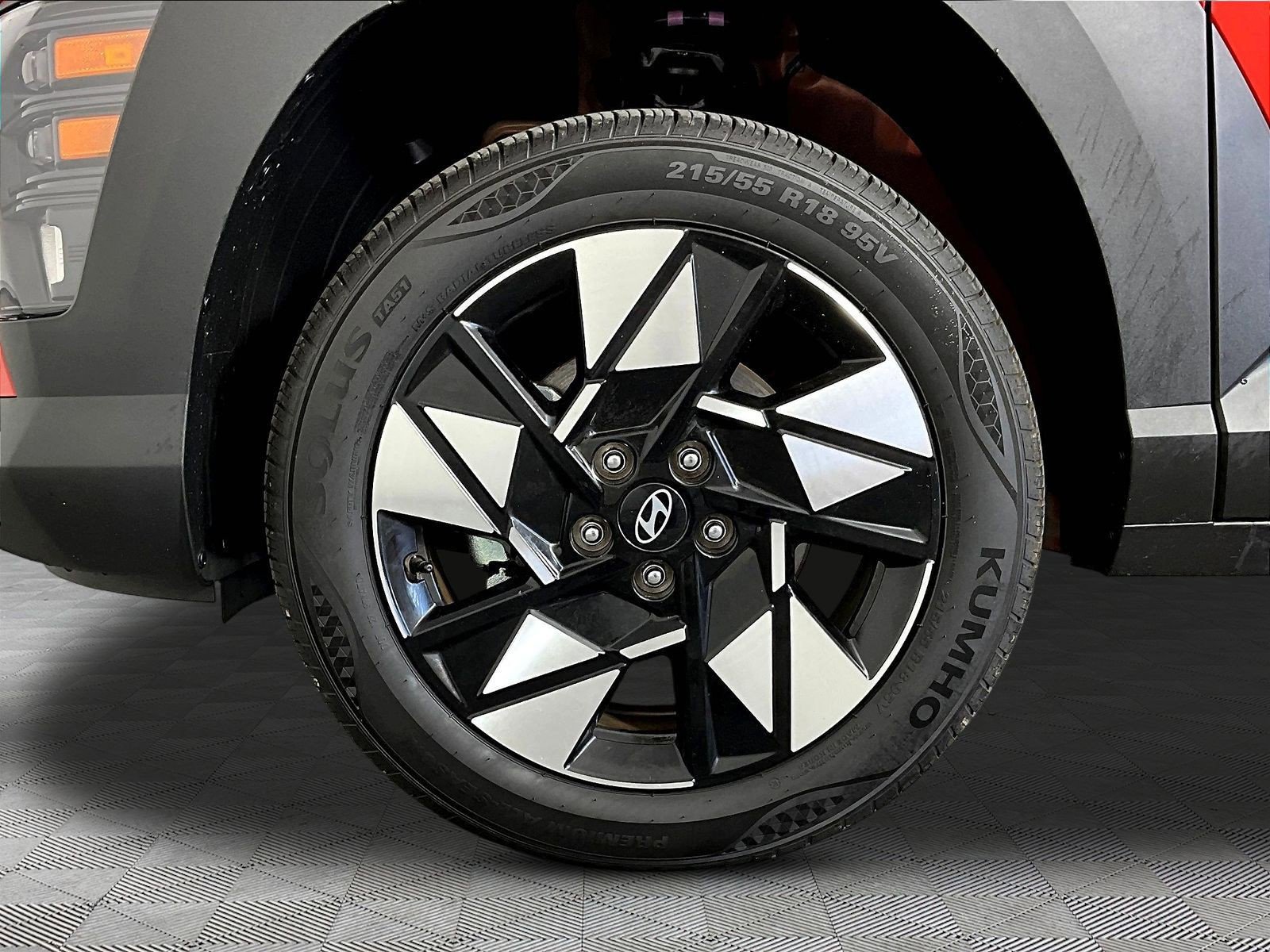 2025 Hyundai Kona SEL - Photo 29
