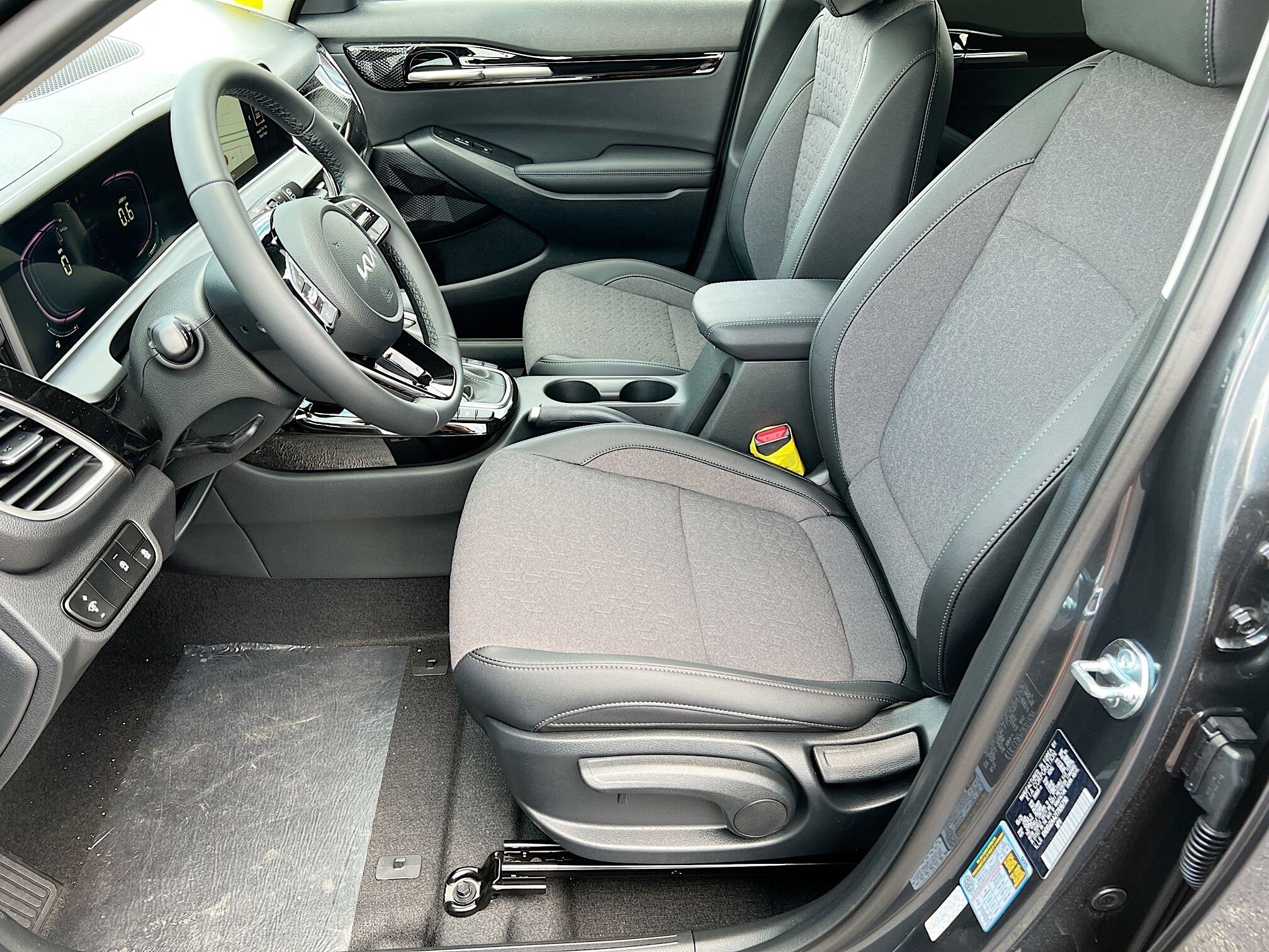 2026 Kia Seltos S photo 3