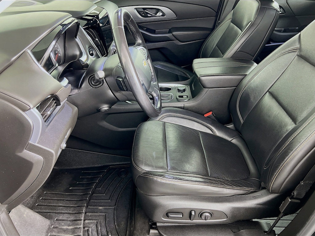 Used 2020 Chevrolet Traverse Premier SUV