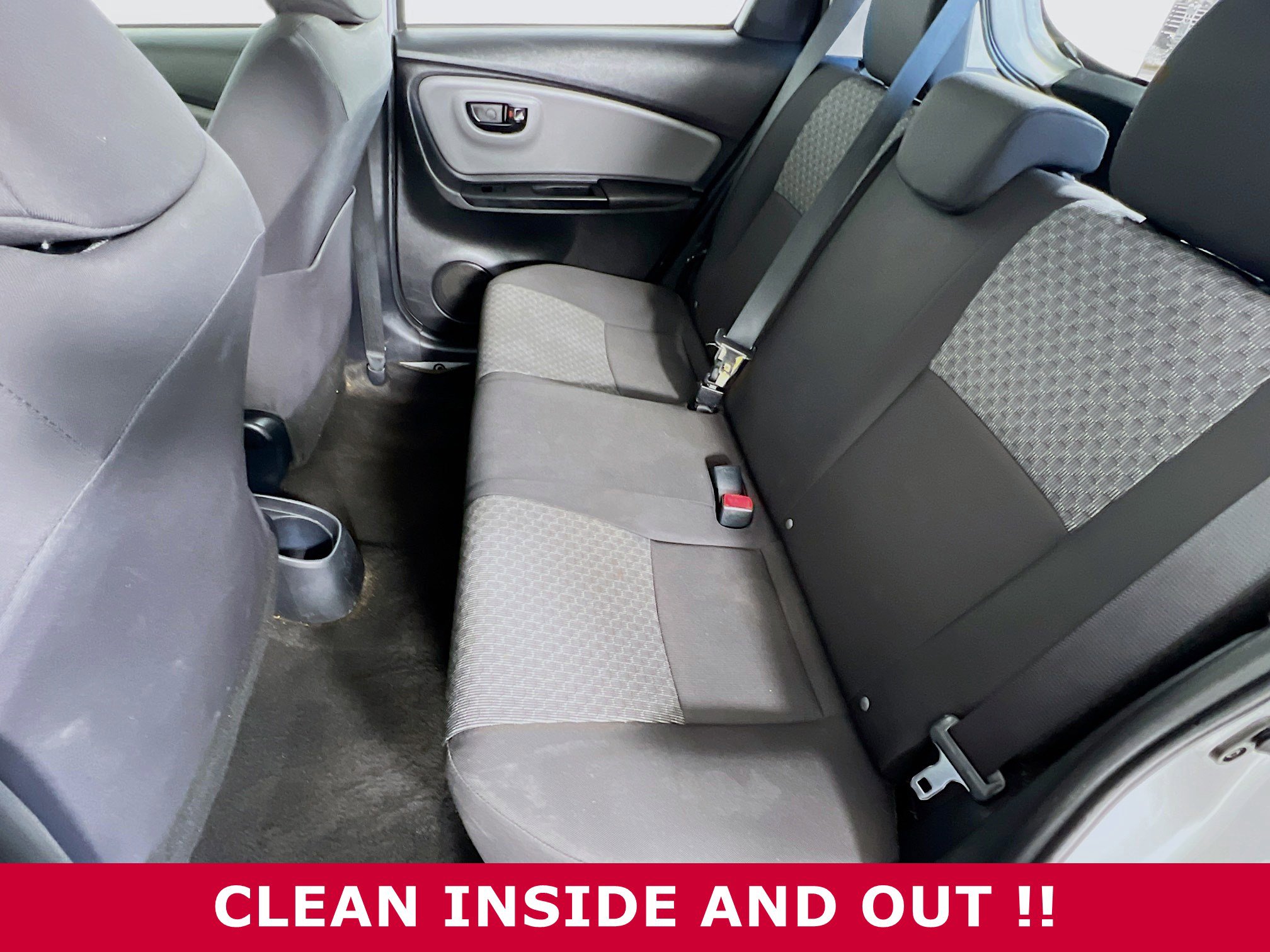 2017 Toyota Yaris L photo 4