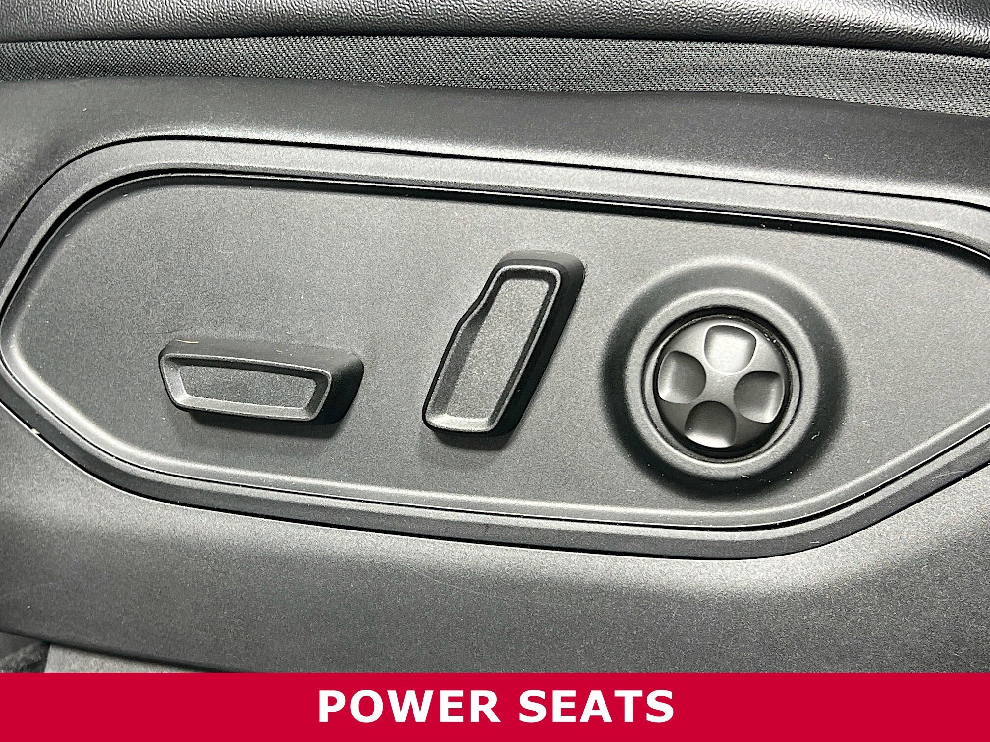 2023 Jeep Grand Cherokee Limited photo 3