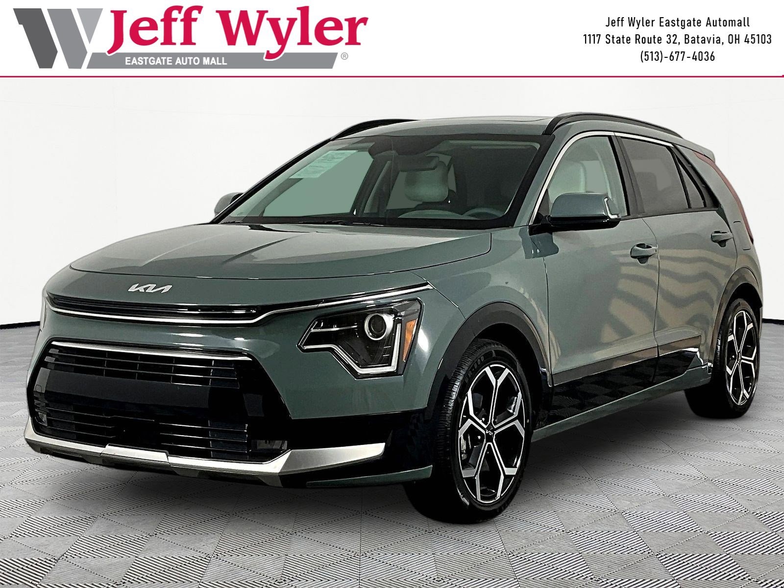 2023 Kia Niro EX Touring HEV's photo