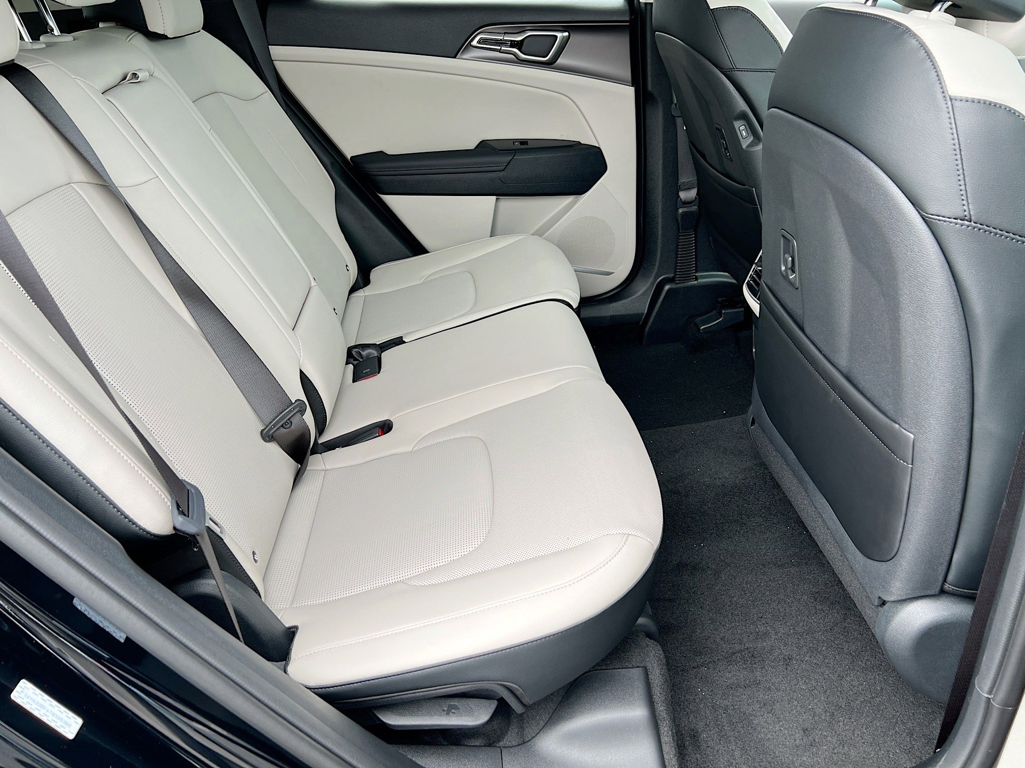 2026 Kia Sportage EX - Photo 23