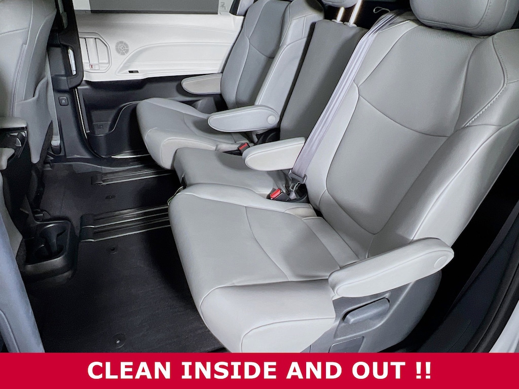 Used 2025 Toyota Sienna XLE Van Passenger Van