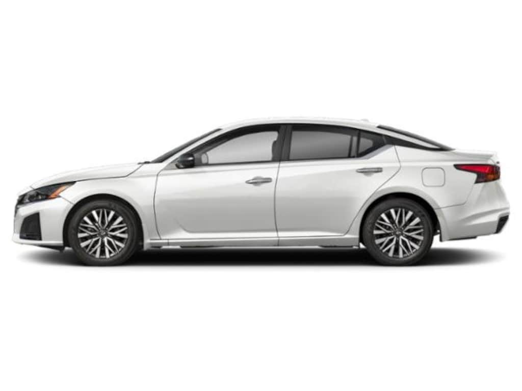 New 2025 Nissan Altima SV Sedan