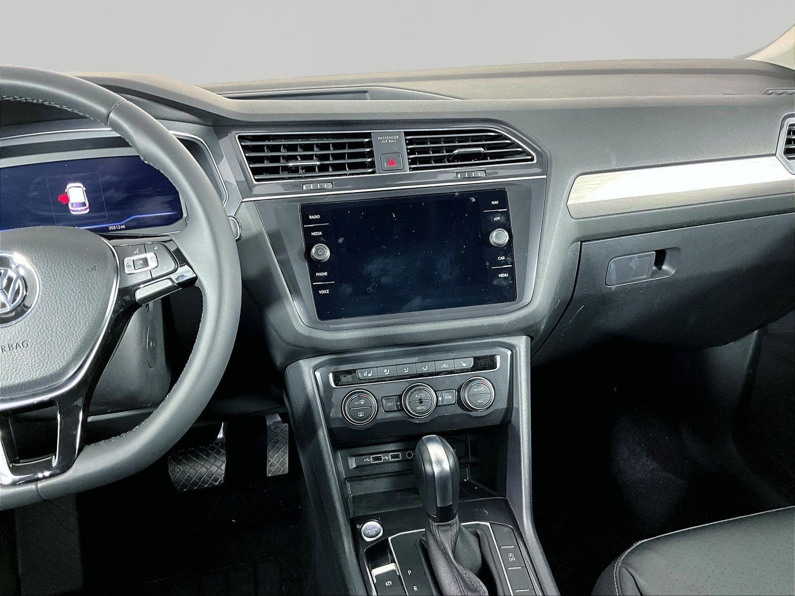 2020 Volkswagen Tiguan SEL - Photo 9