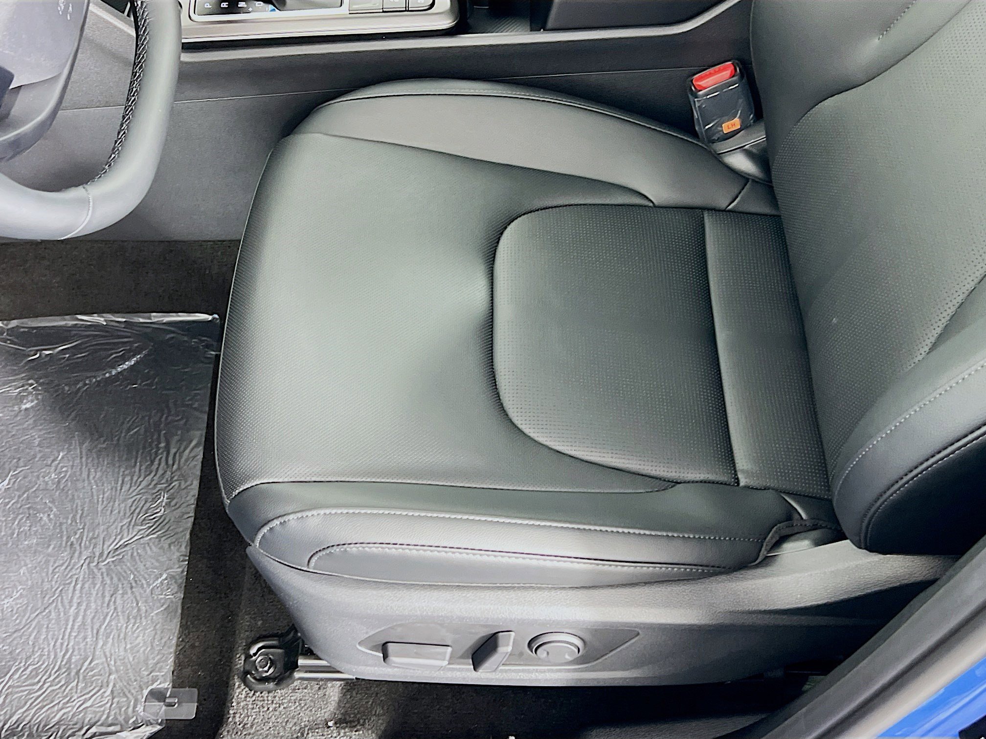 2026 Kia Sportage SX photo 4