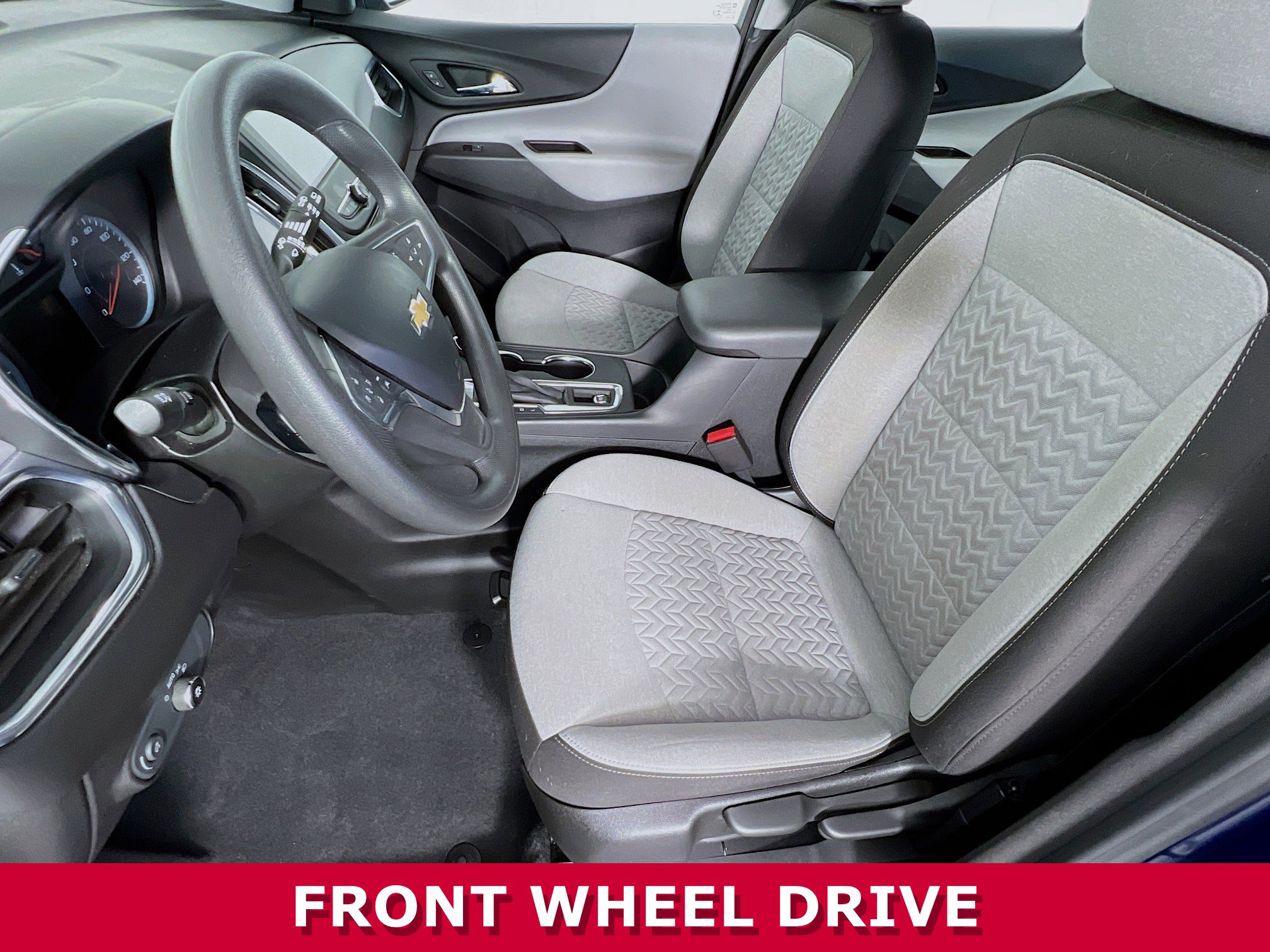 2022 Chevrolet Equinox LS photo 3