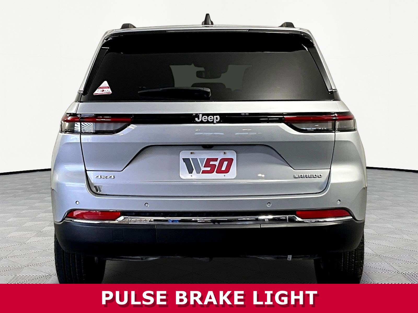 2024 Jeep Grand Cherokee Laredo - Photo 5