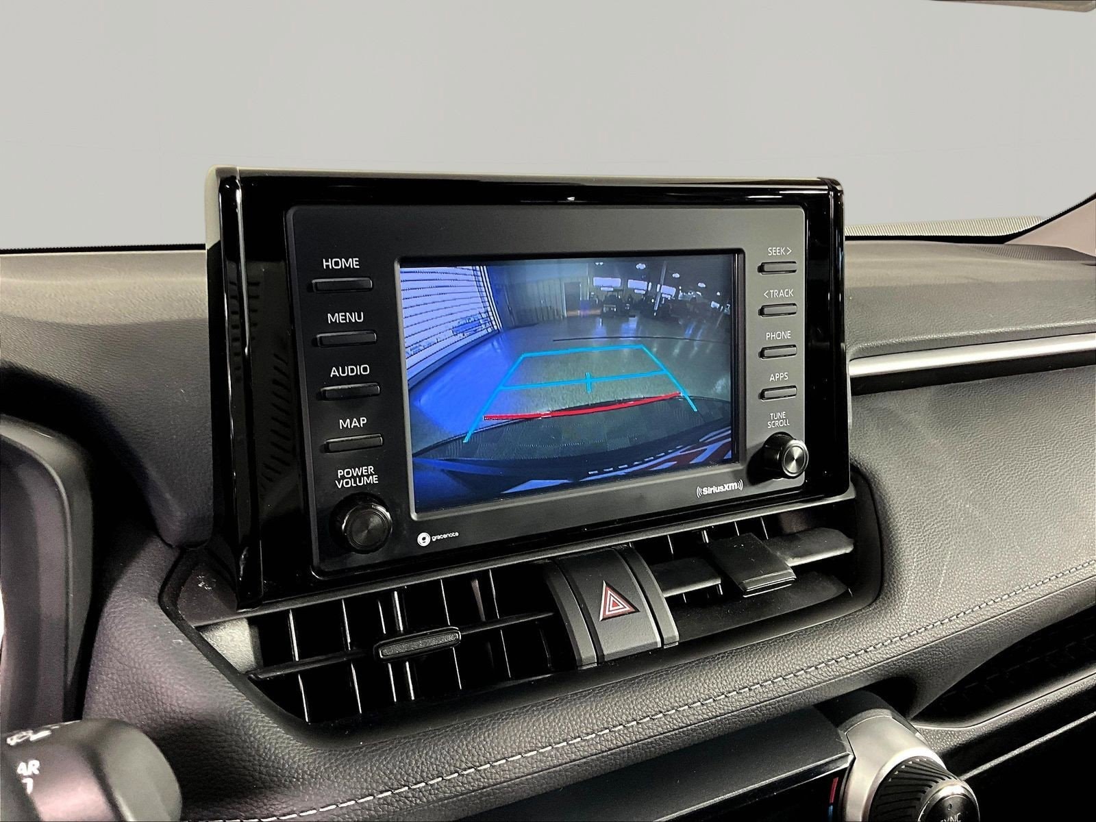 2022 Toyota RAV4 XLE - Photo 14