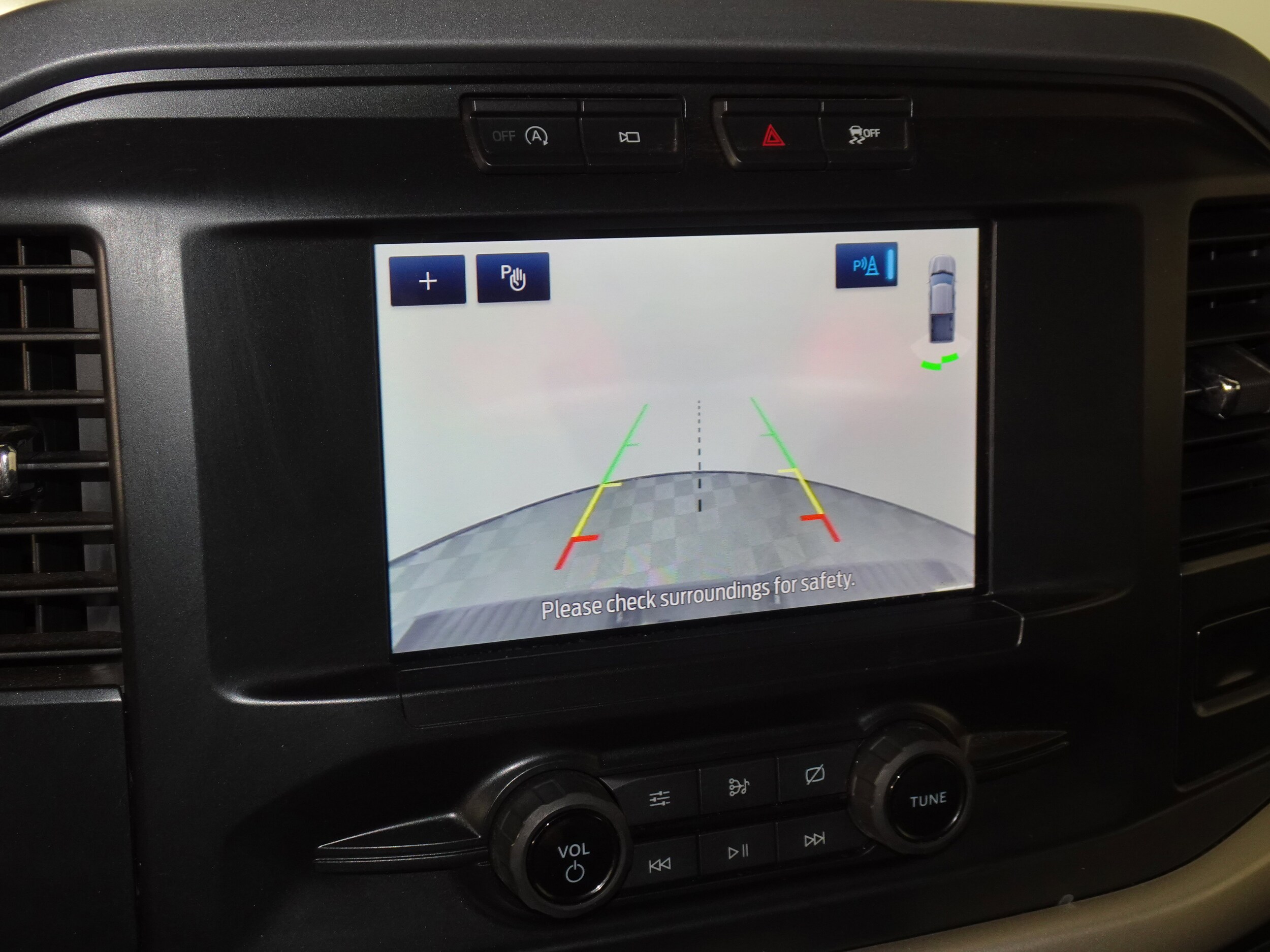2021 Ford F-150 XLT photo 2