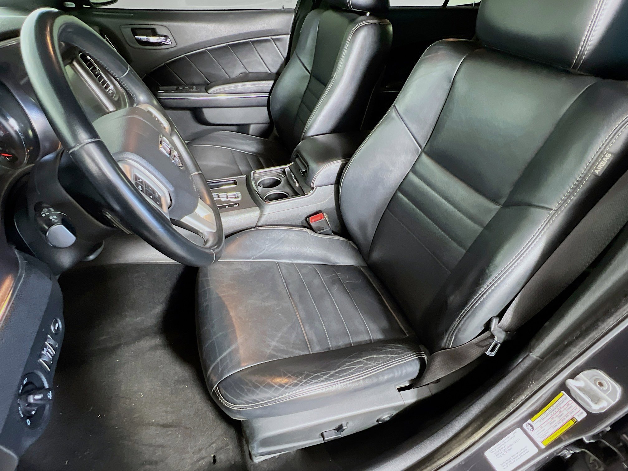 2014 Dodge Charger R/T Plus photo 3