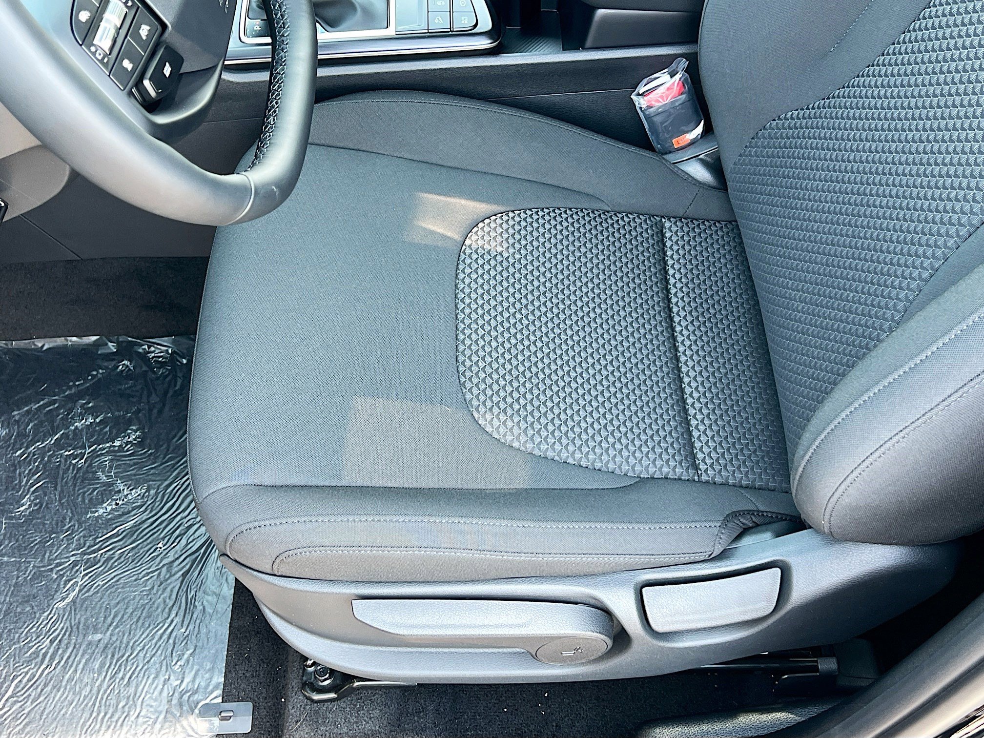 2026 Kia Sportage LX photo 4