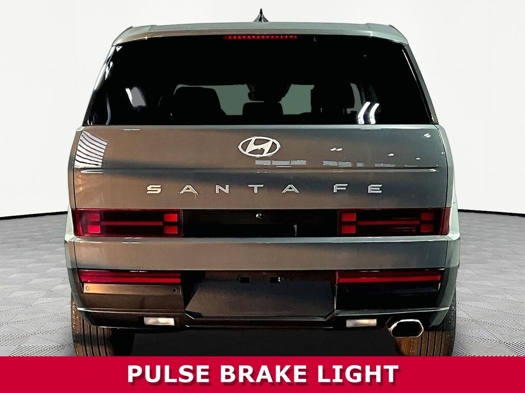 Used 2025 Hyundai Santa Fe SE SUV