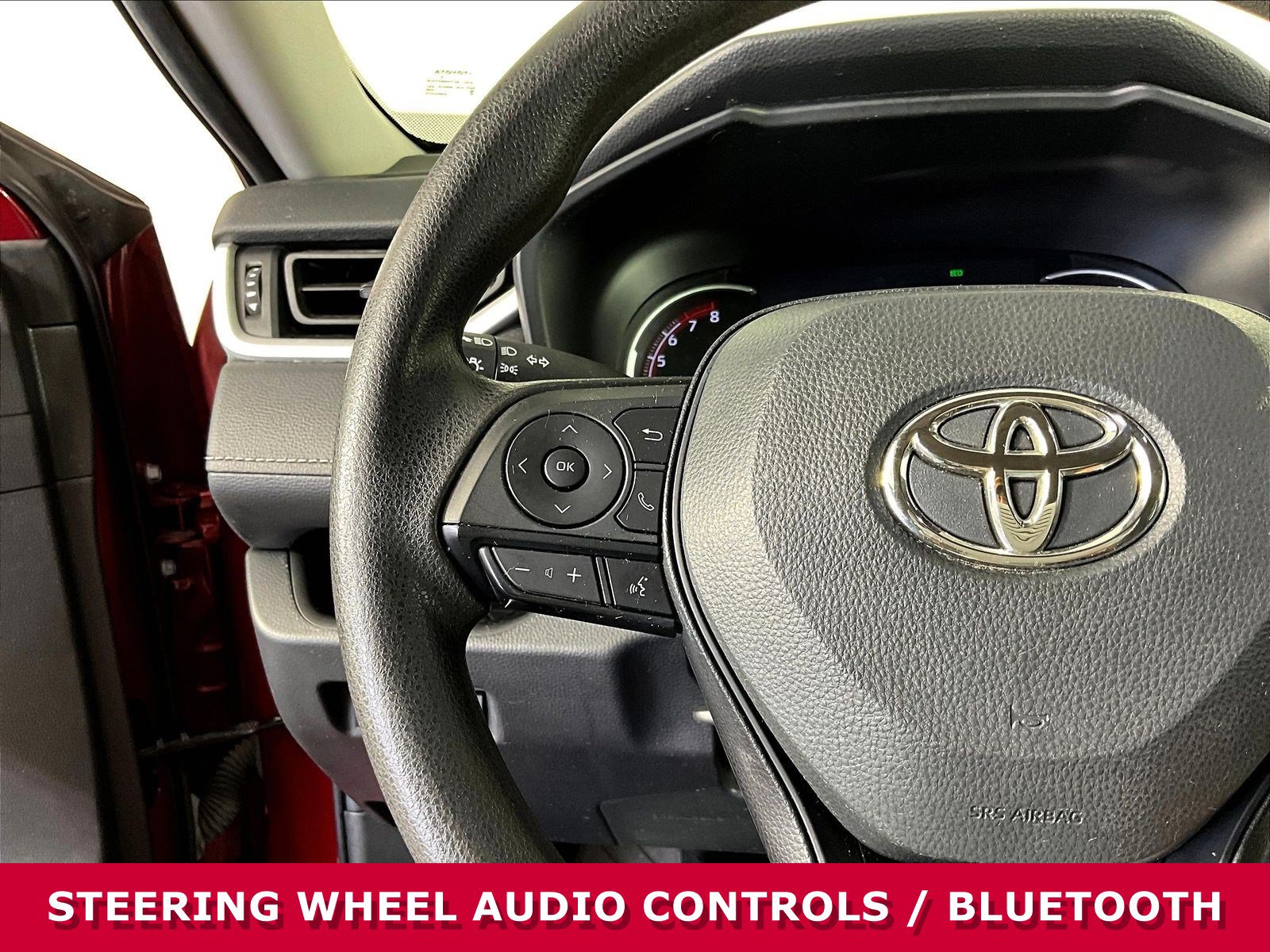 2023 Toyota RAV4 XLE - Photo 13