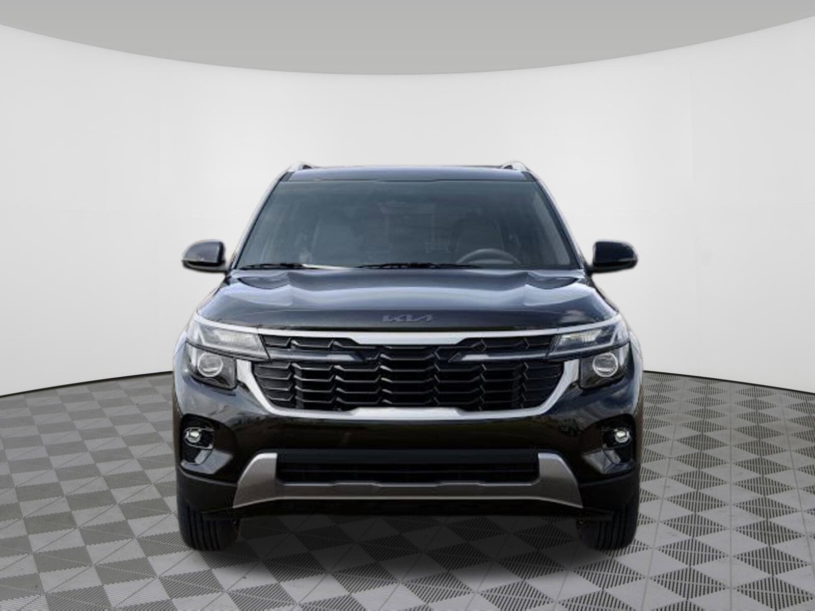 2025 Kia Seltos EX photo 2