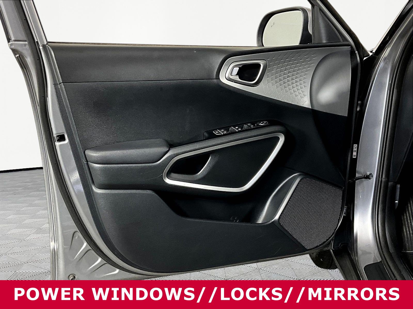 2025 Kia Soul LX - Photo 19