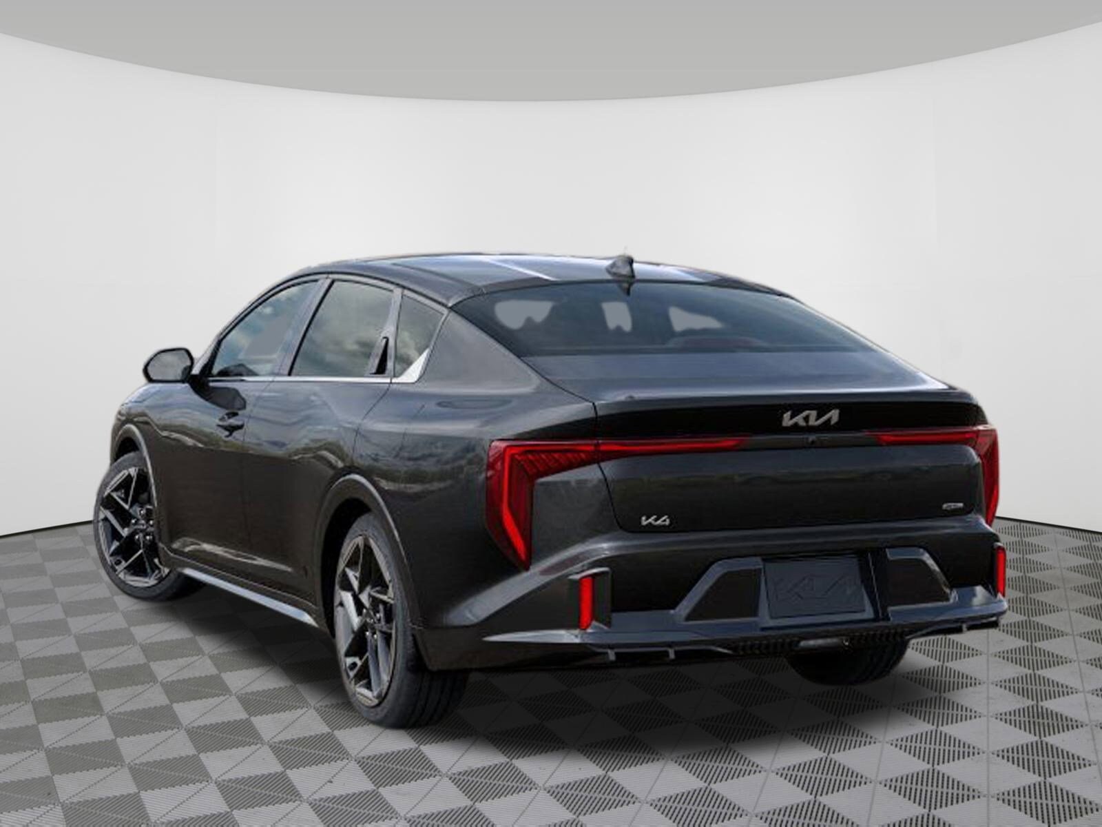 2025 Kia K4 GT-Line photo 4