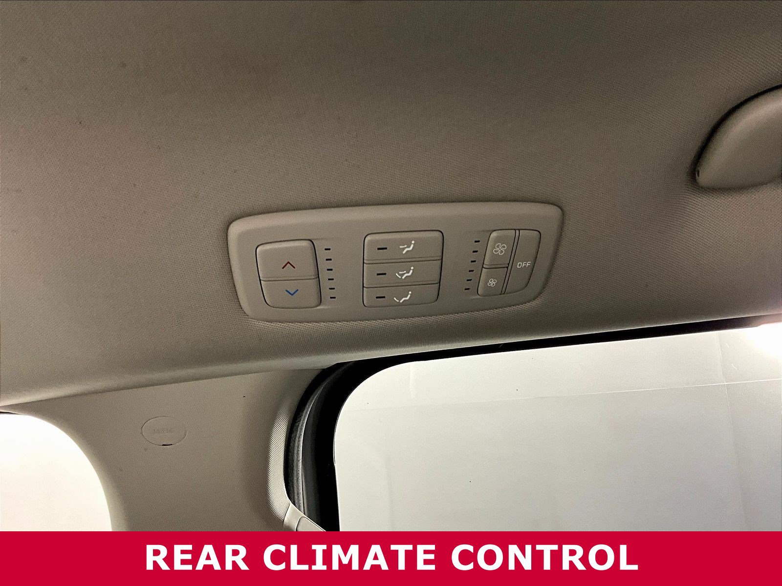 2022 Kia Carnival LX - Photo 10