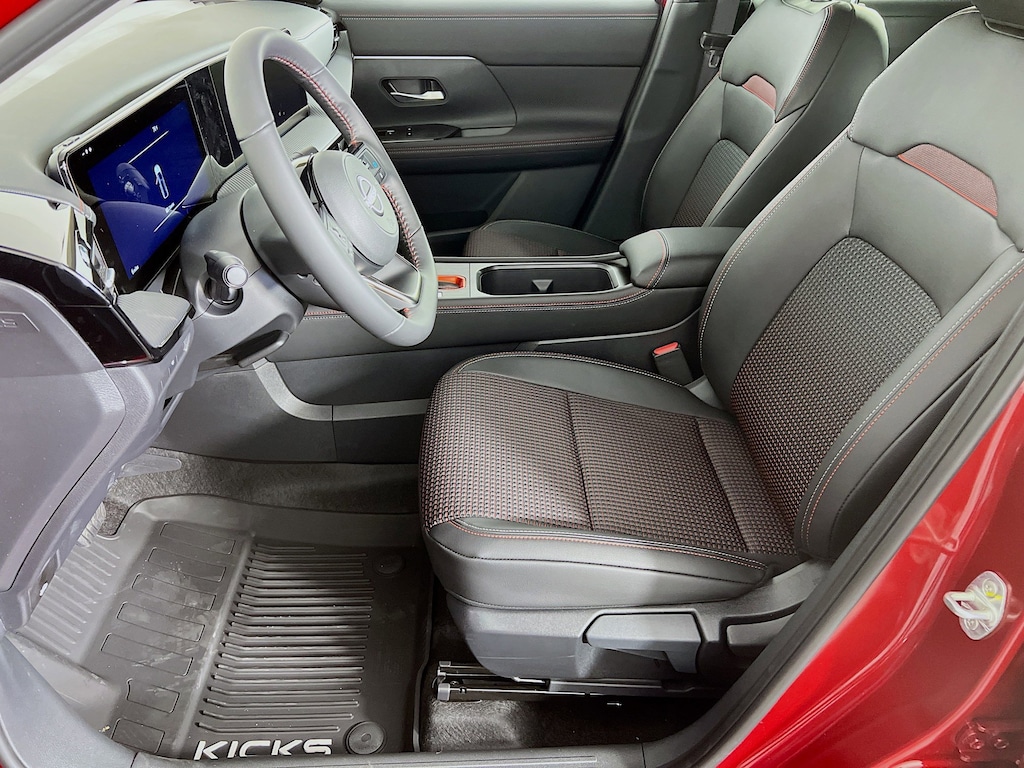 New 2026 Nissan Kicks SR SUV