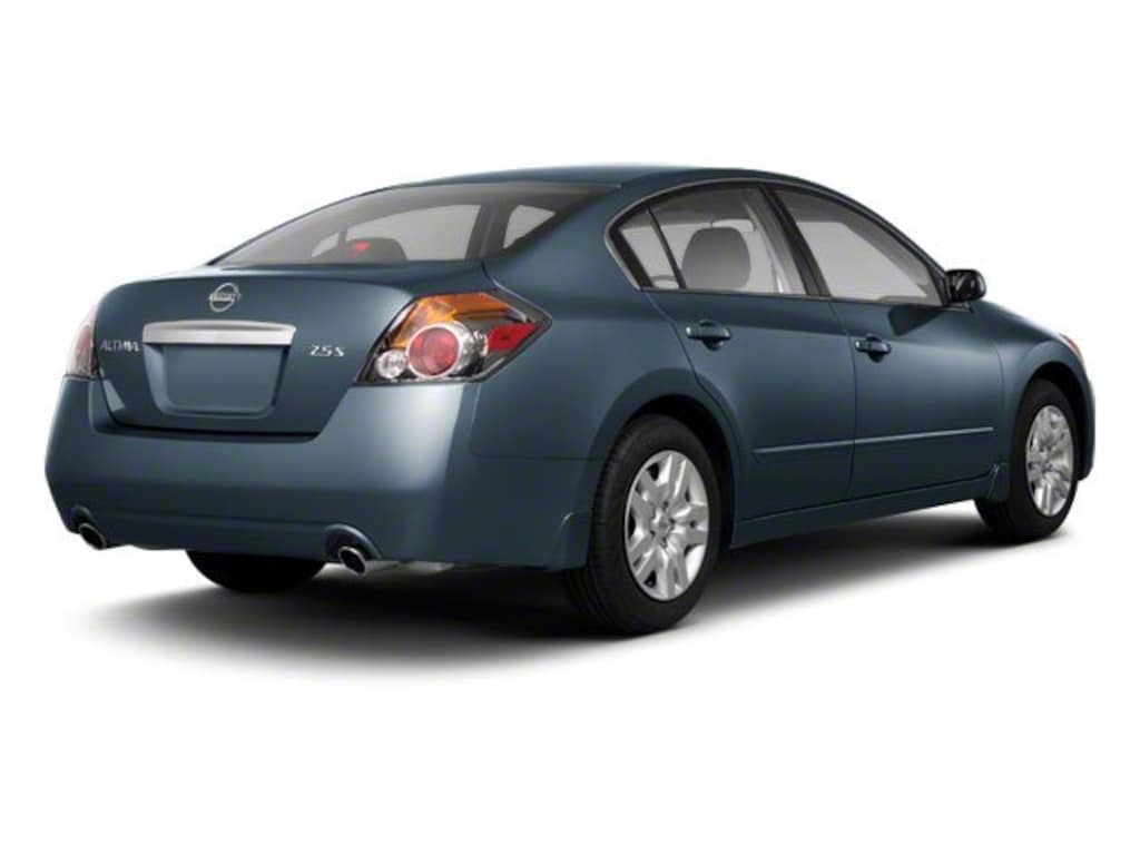 Used 2010 Nissan Altima 2.5 SL Sedan