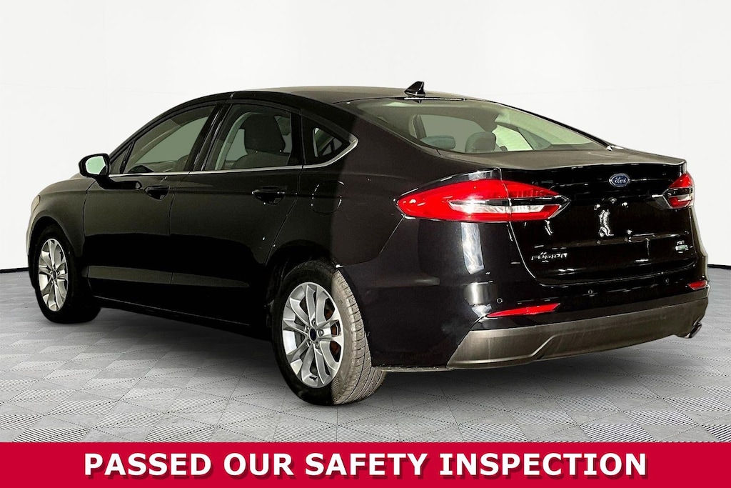 Used 2020 Ford Fusion SE Sedan