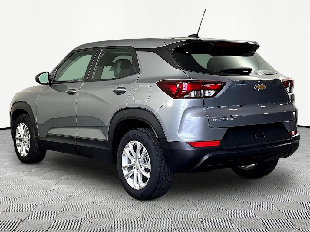 Used 2024 Chevrolet Trailblazer LS SUV