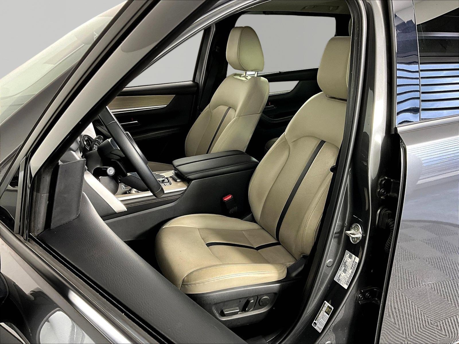 2025 Mazda CX-90 Preferred Package - Photo 19