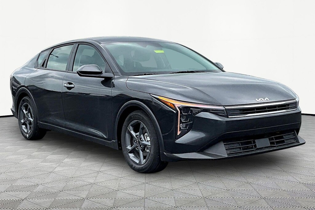 New 2026 Kia K4 LXS Sedan