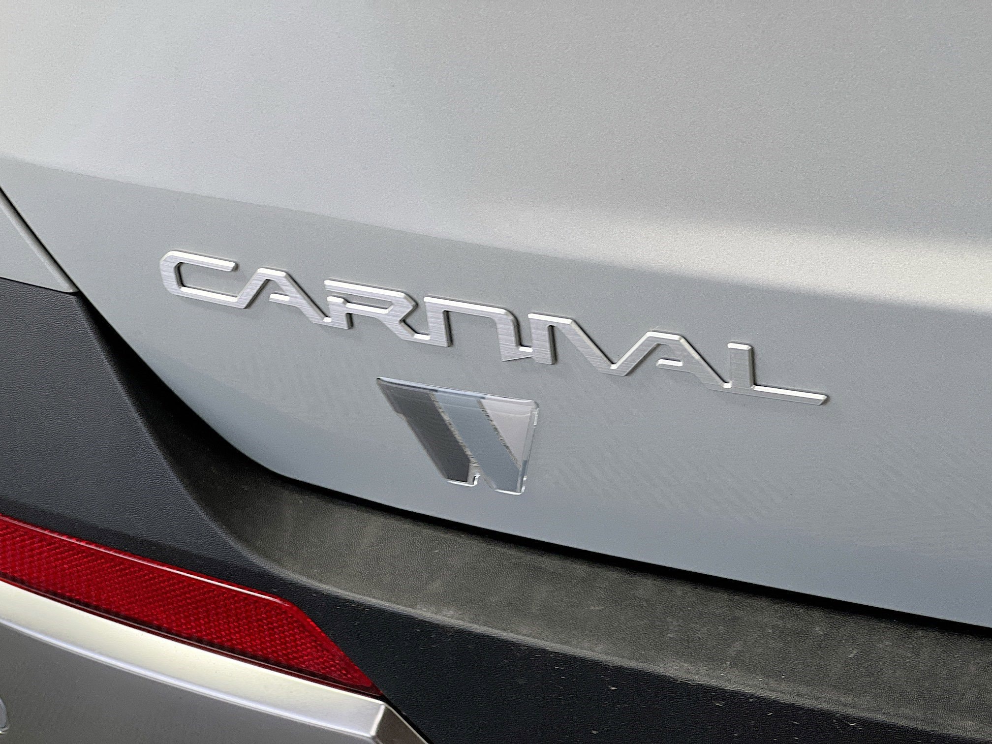 2025 Kia Carnival SX - Photo 36