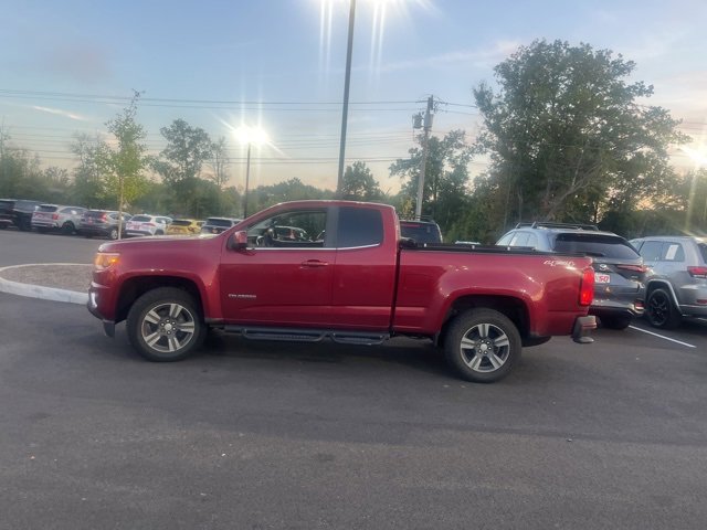 2018 Chevrolet Colorado LT photo 2