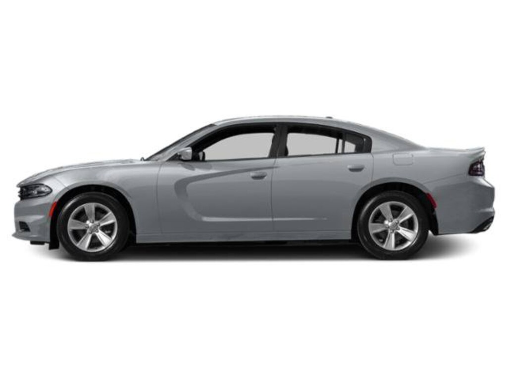 Used 2015 Dodge Charger SE Sedan