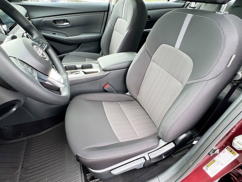 New 2025 Nissan Sentra SV Sedan