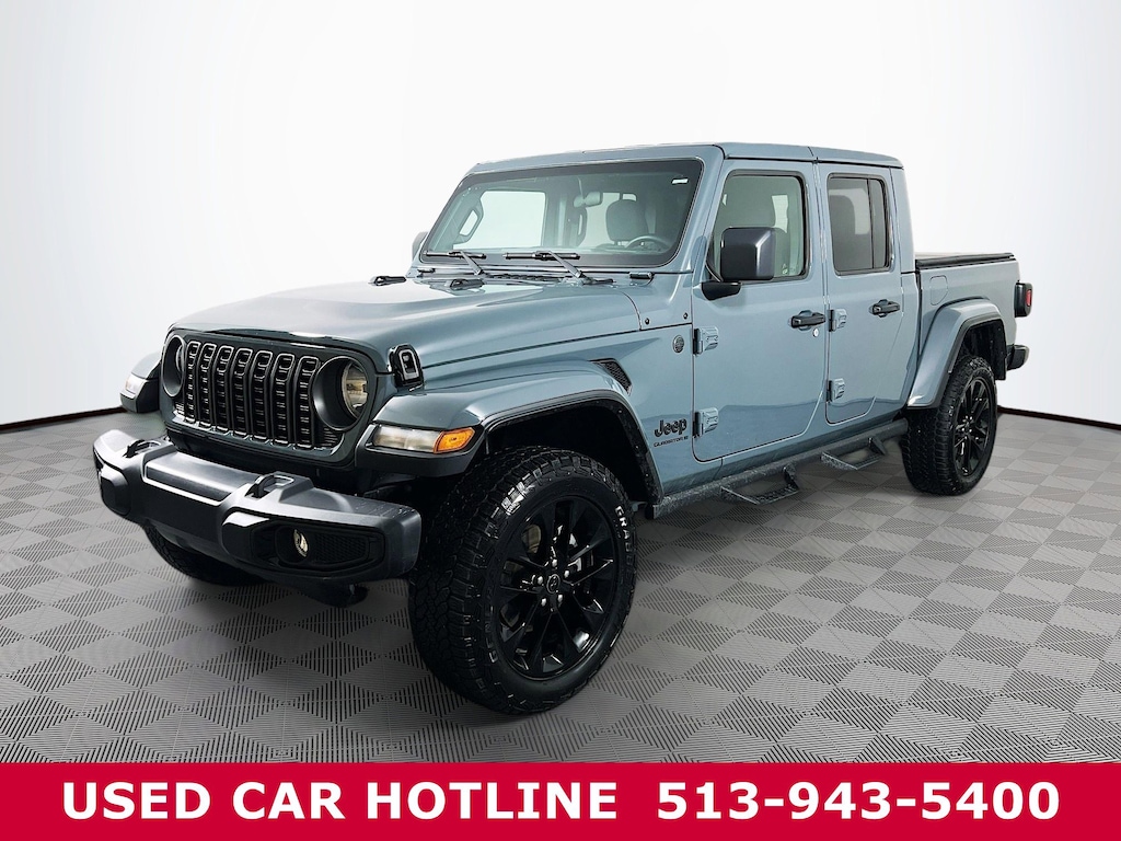 Used 2025 Jeep Gladiator Nighthawk Truck Crew Cab