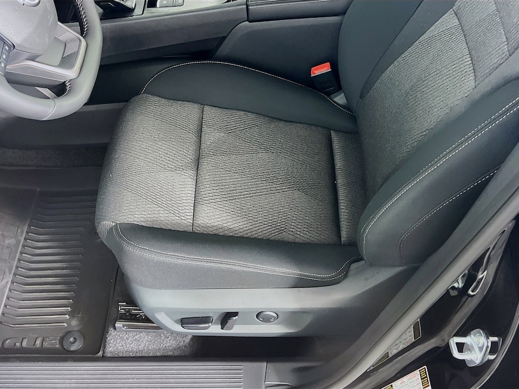 New 2026 Nissan Rogue SV SUV