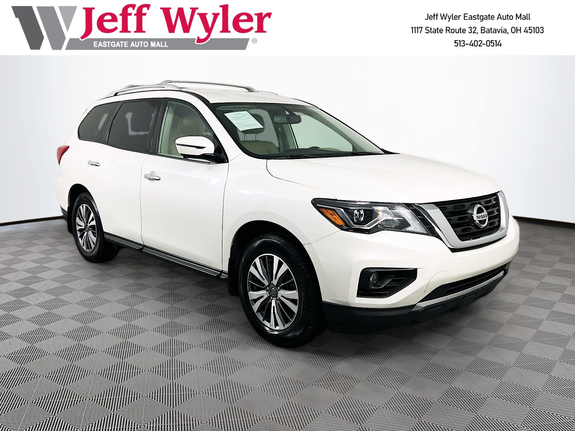 2020 Nissan Pathfinder SL's photo