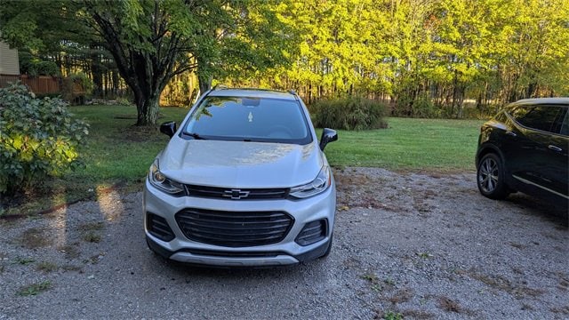 Used 2018 Chevrolet Trax LT with VIN 3GNCJLSB2JL260700 for sale in Batavia, OH