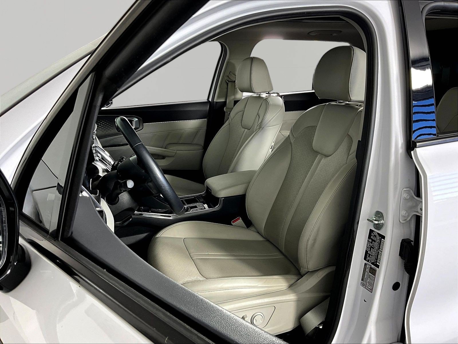 2023 Kia Sorento SX - Photo 24