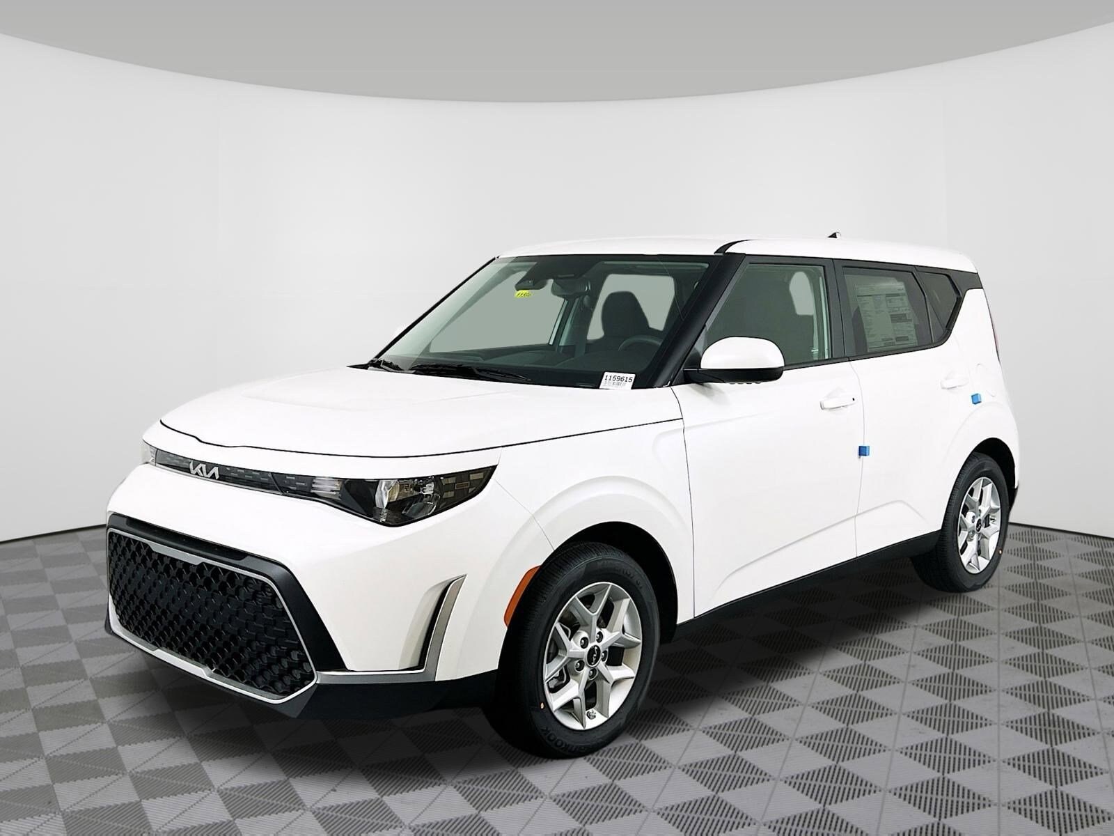 2025 Kia Soul S photo 2
