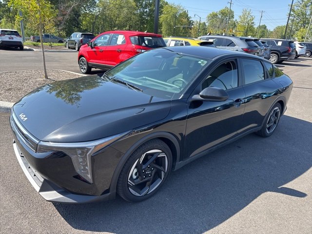 2025 Kia K4 EX photo 2