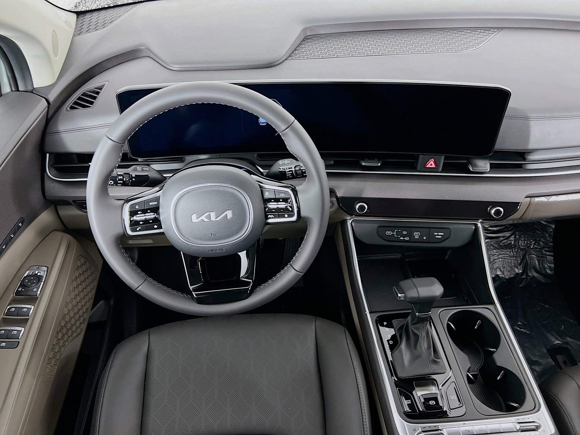 2025 Kia Carnival SX - Photo 19