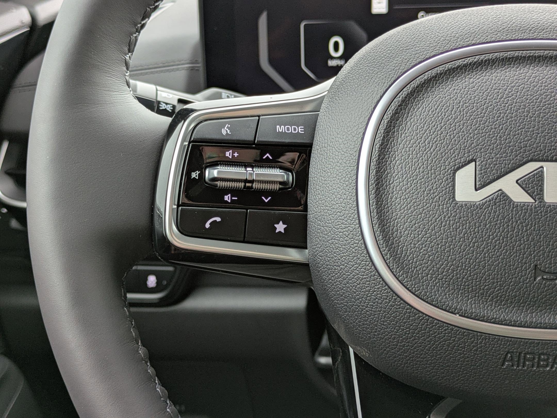 2025 Kia Carnival SX Prestige - Photo 16