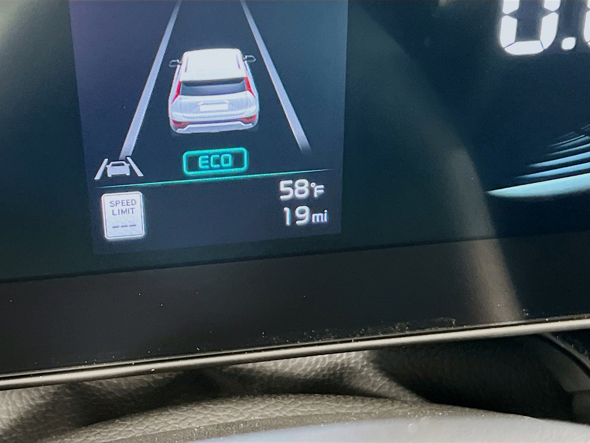 2025 Kia Niro EX Touring - Photo 18