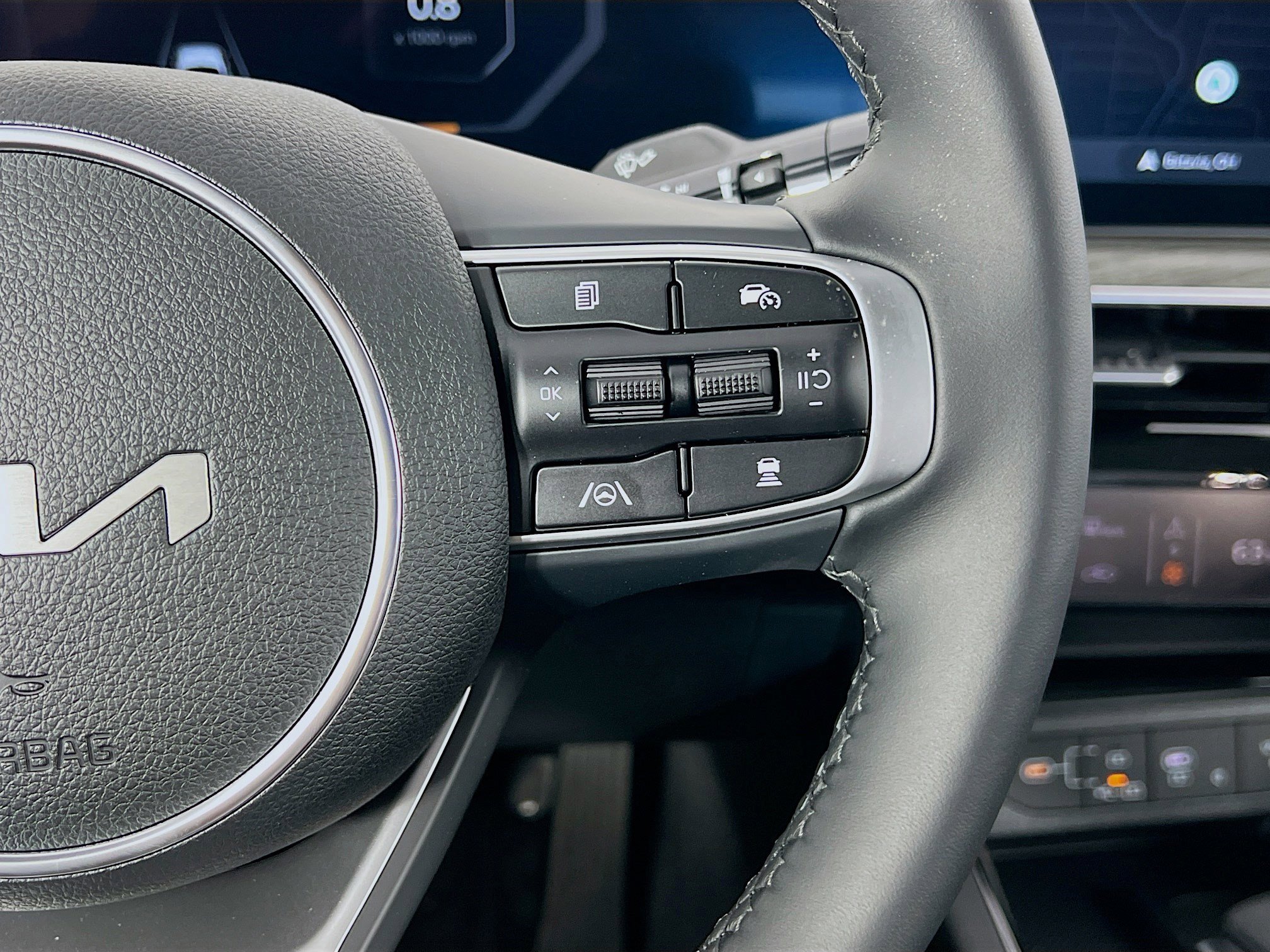 2025 Kia K5 EX - Photo 16