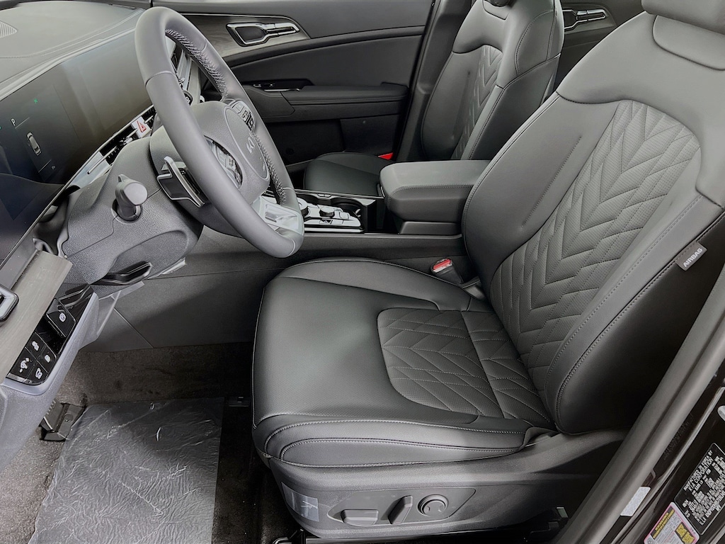 New 2025 Kia Sportage Plug-In Hybrid X-Line SUV