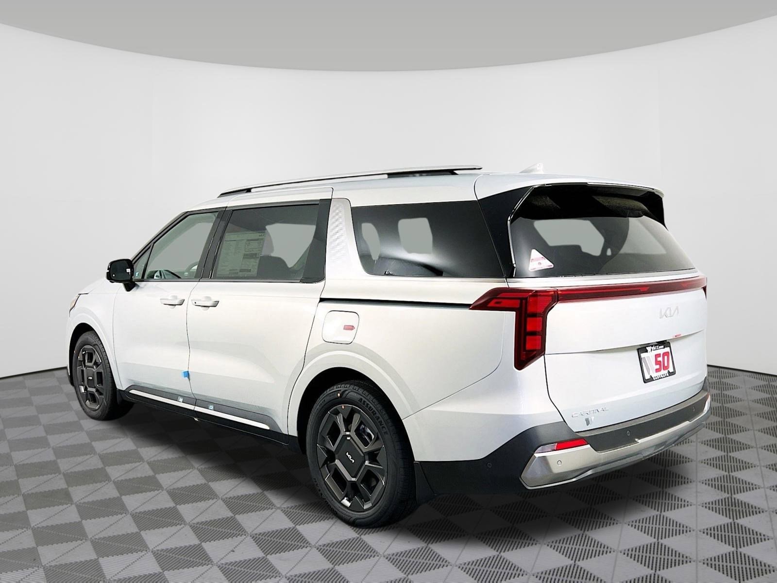 2025 Kia Carnival SX - Photo 32